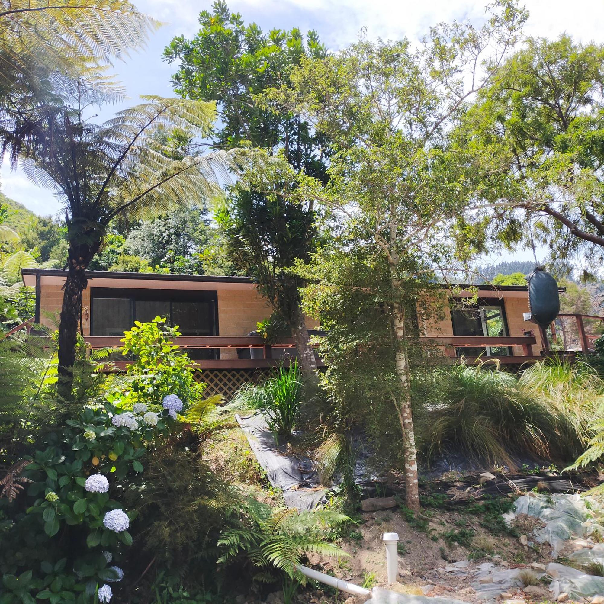 Maitai Whare Iti - Adventure Cabins & House Nelson Bagian luar foto